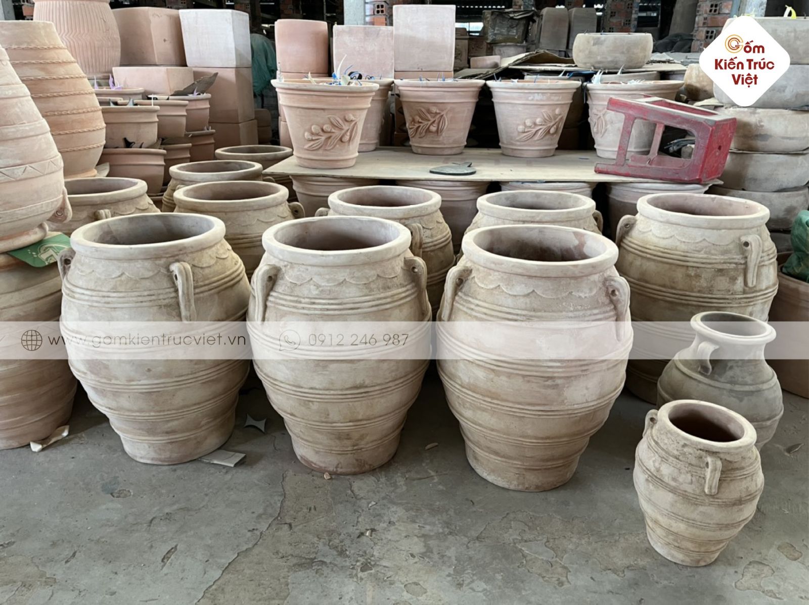 Chậu đất nung Bình Dương là gì?
