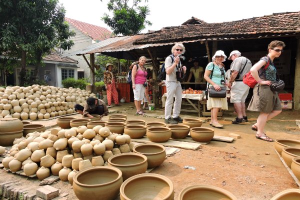 Giới thiệu về làng gốm Bình Dương