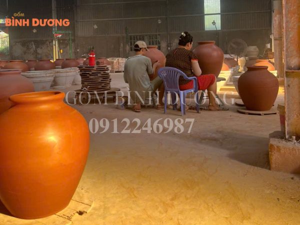 nghệ nhân làm gốm truyền thống