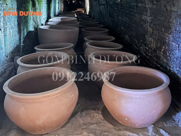 xưởng sản xuất chậu gốm  2